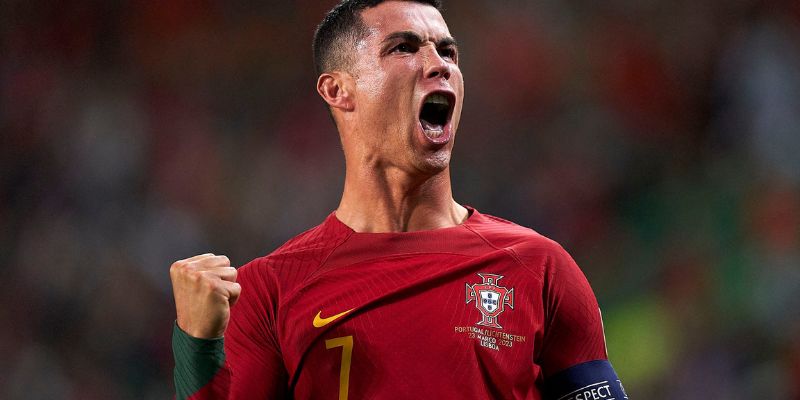 Top kỷ lục đáng ngưỡng mộ của Ronaldo (CR7) 