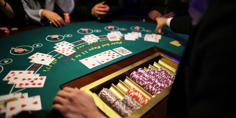 Những lý do nên lựa chọn tham gia cá cược Poker online